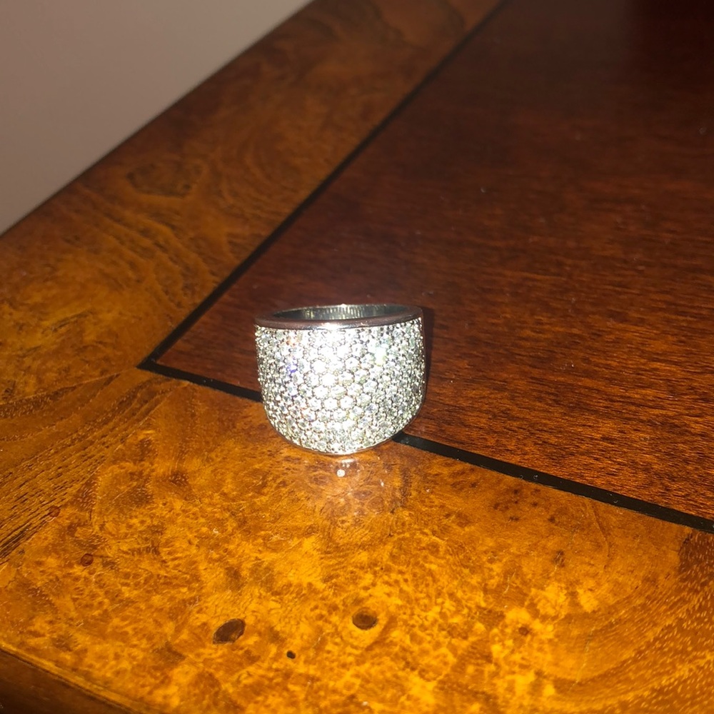 Size 8 ring